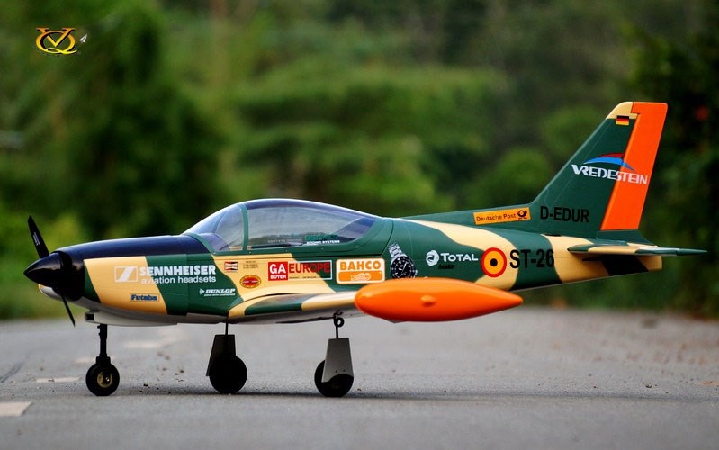 VQ Siai Marchetti SF-260 tysk V. 1.64 m GP / EP