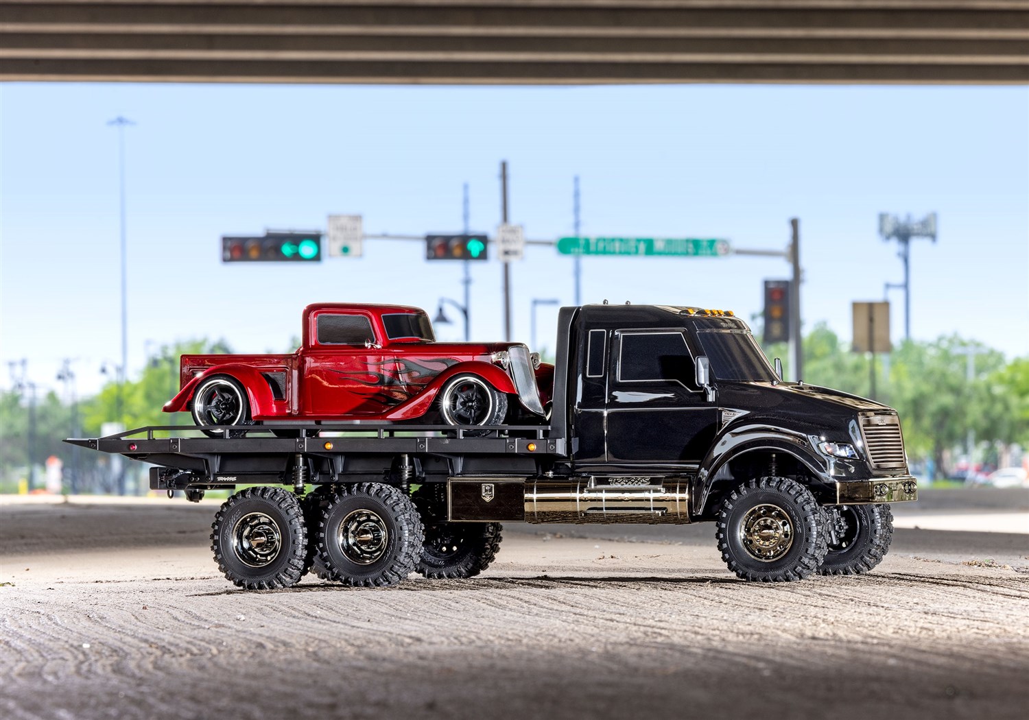 Traxxas TRX-6 Ultimate RC Hauler