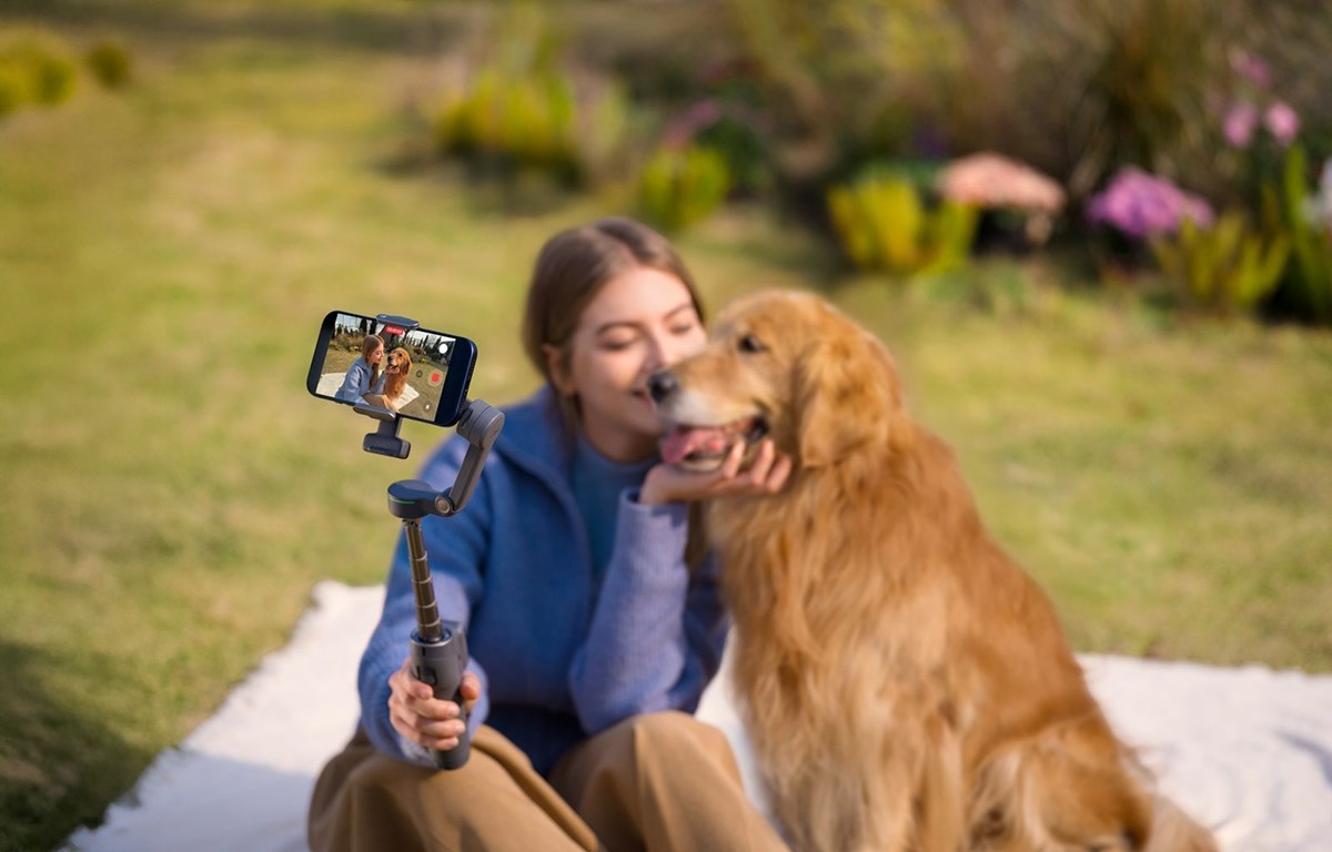 DJI Osmo Mobile 8P Creator Combo