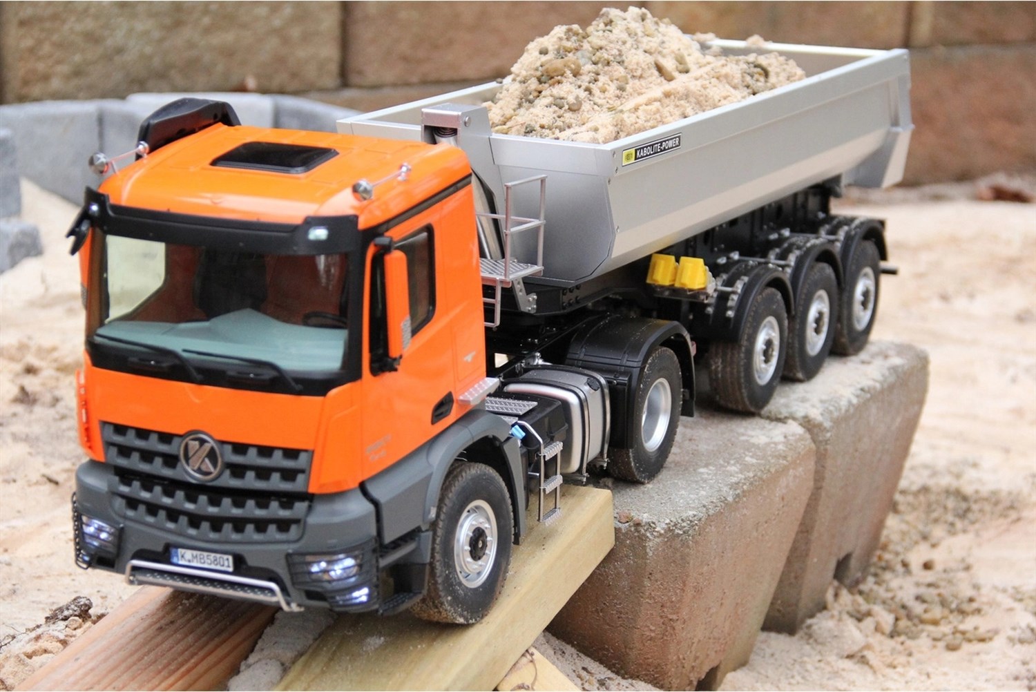 HuiNa Lastbil Kabolite K5801 10-kanals RTR - Orang