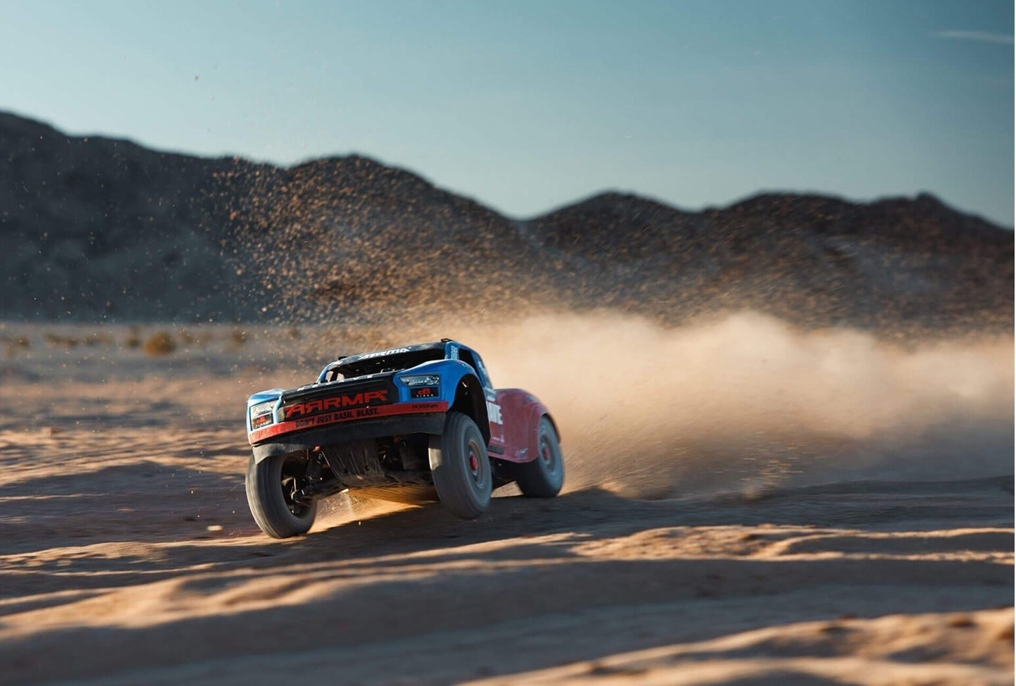 ARRMA Mojave 4S 4WD Desert Truck RTR Blå/Rød