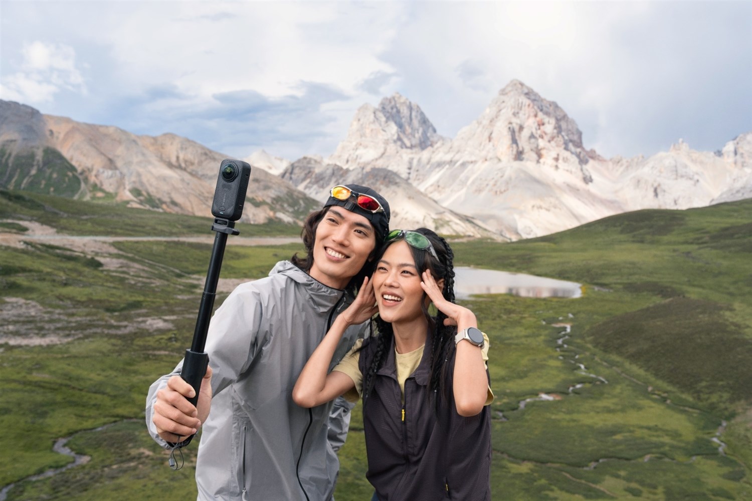 Insta360 X6 Essentials Bundle